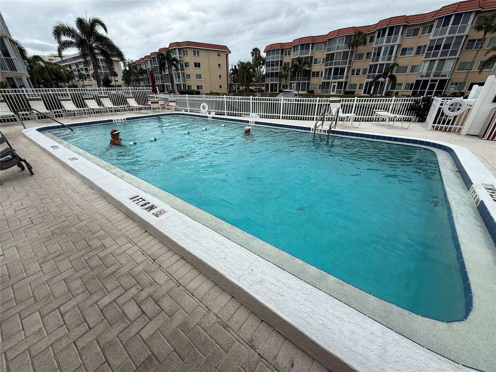 SIESTA HARBOR II - Residential