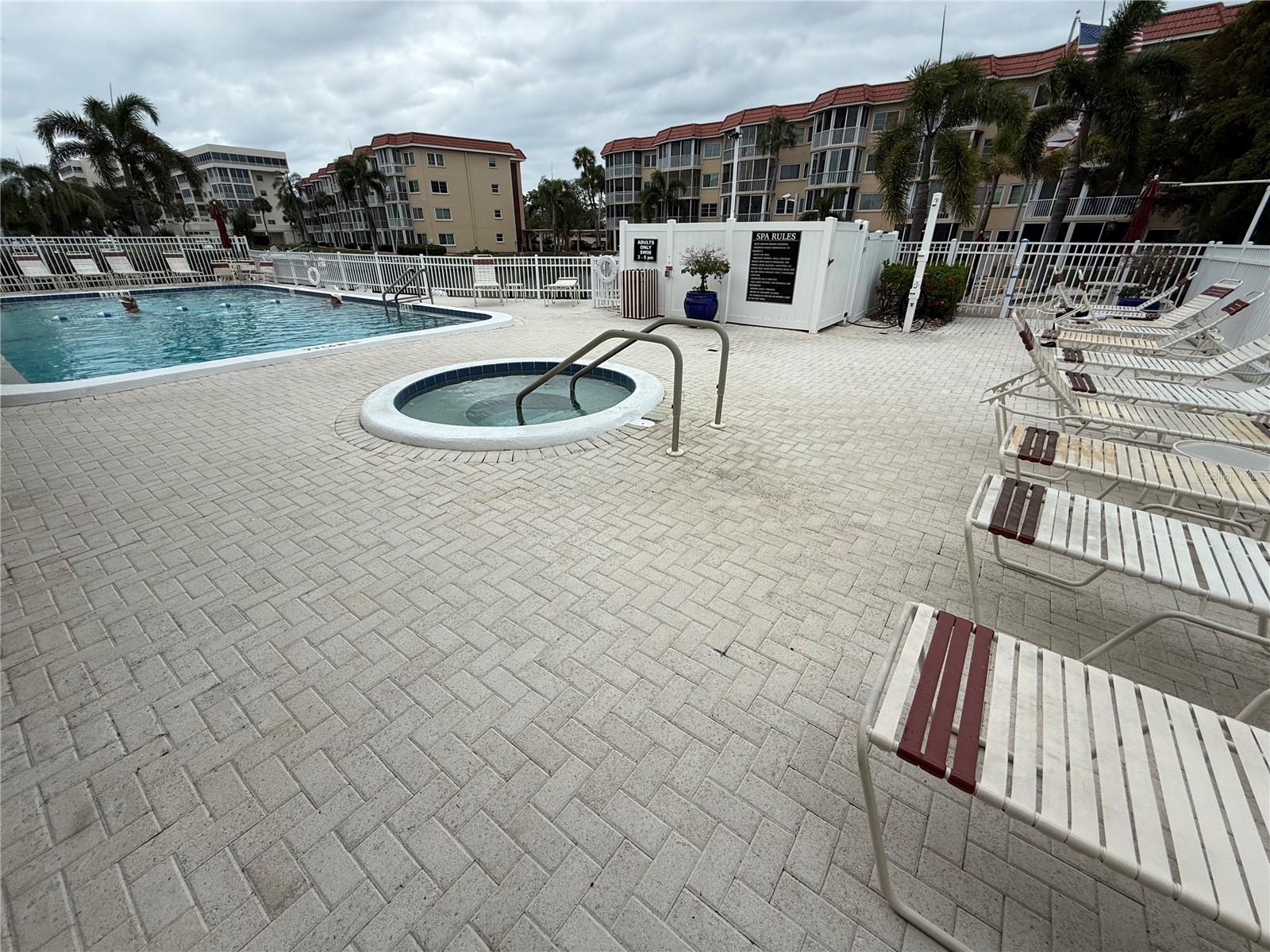 SIESTA HARBOR II - Residential