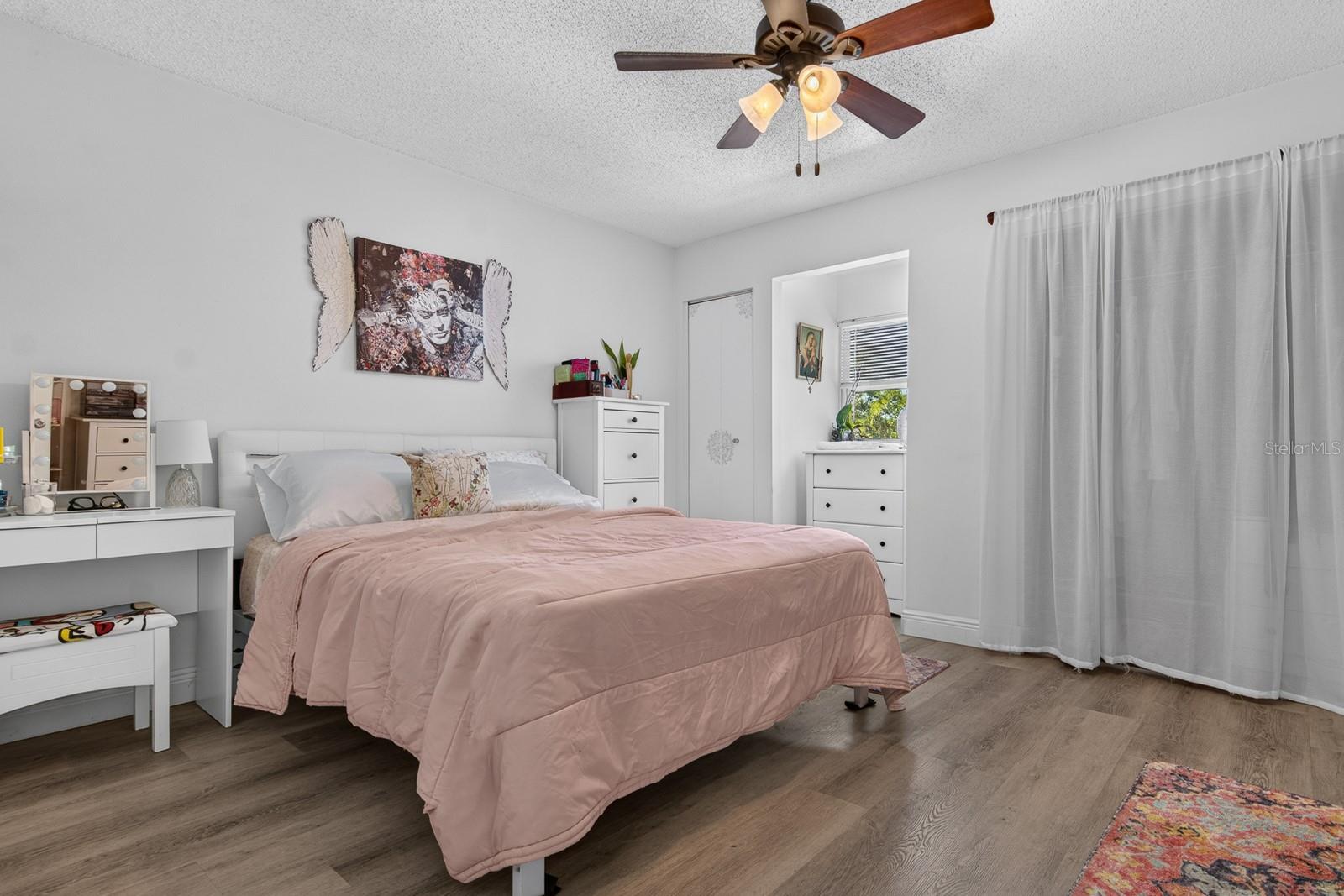 TOWNHOUSES AT BONNIE BAY CONDO - Residential