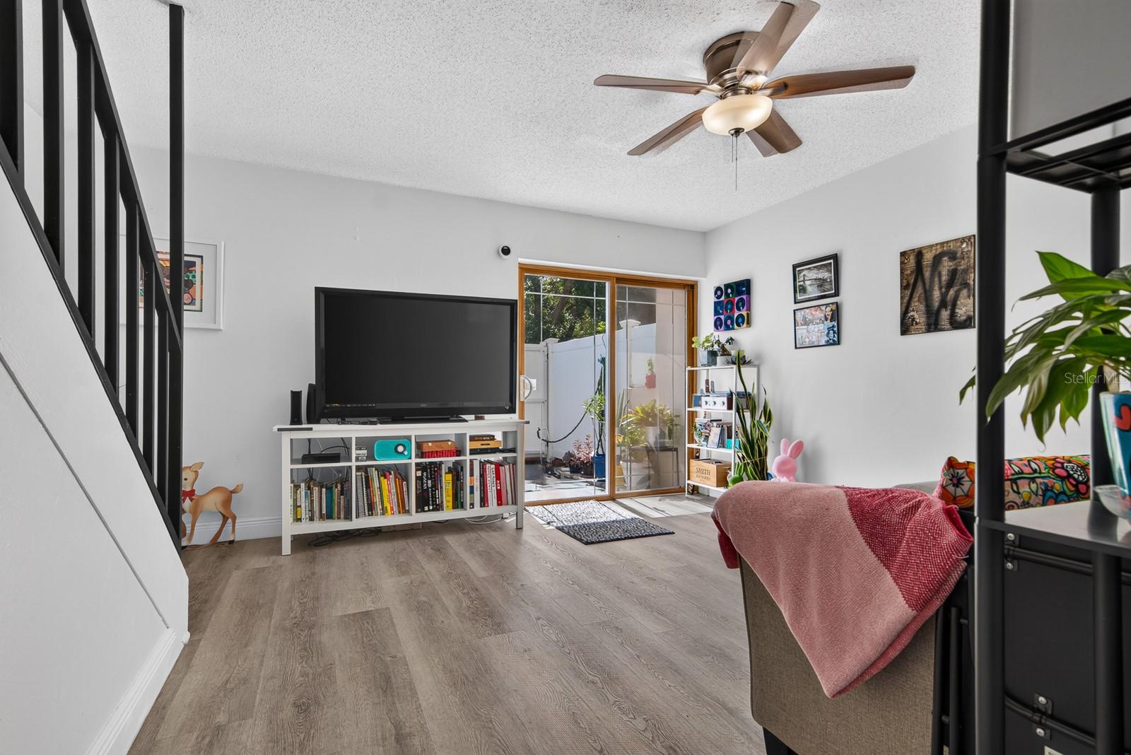 TOWNHOUSES AT BONNIE BAY CONDO - Residential