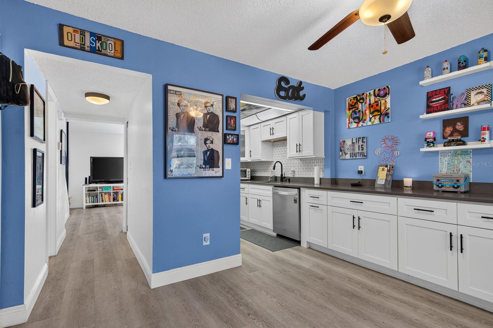 TOWNHOUSES AT BONNIE BAY CONDO - Residential