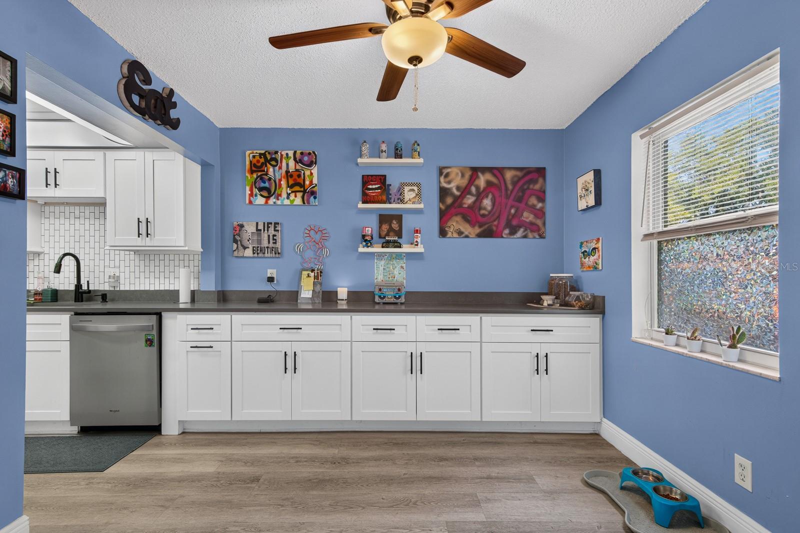 TOWNHOUSES AT BONNIE BAY CONDO - Residential