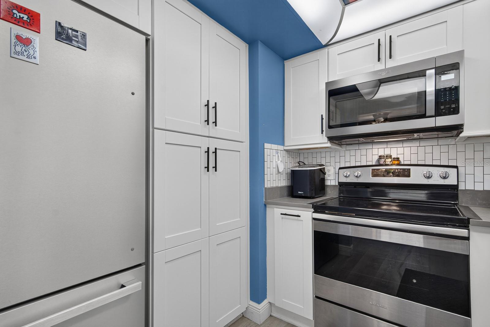 TOWNHOUSES AT BONNIE BAY CONDO - Residential