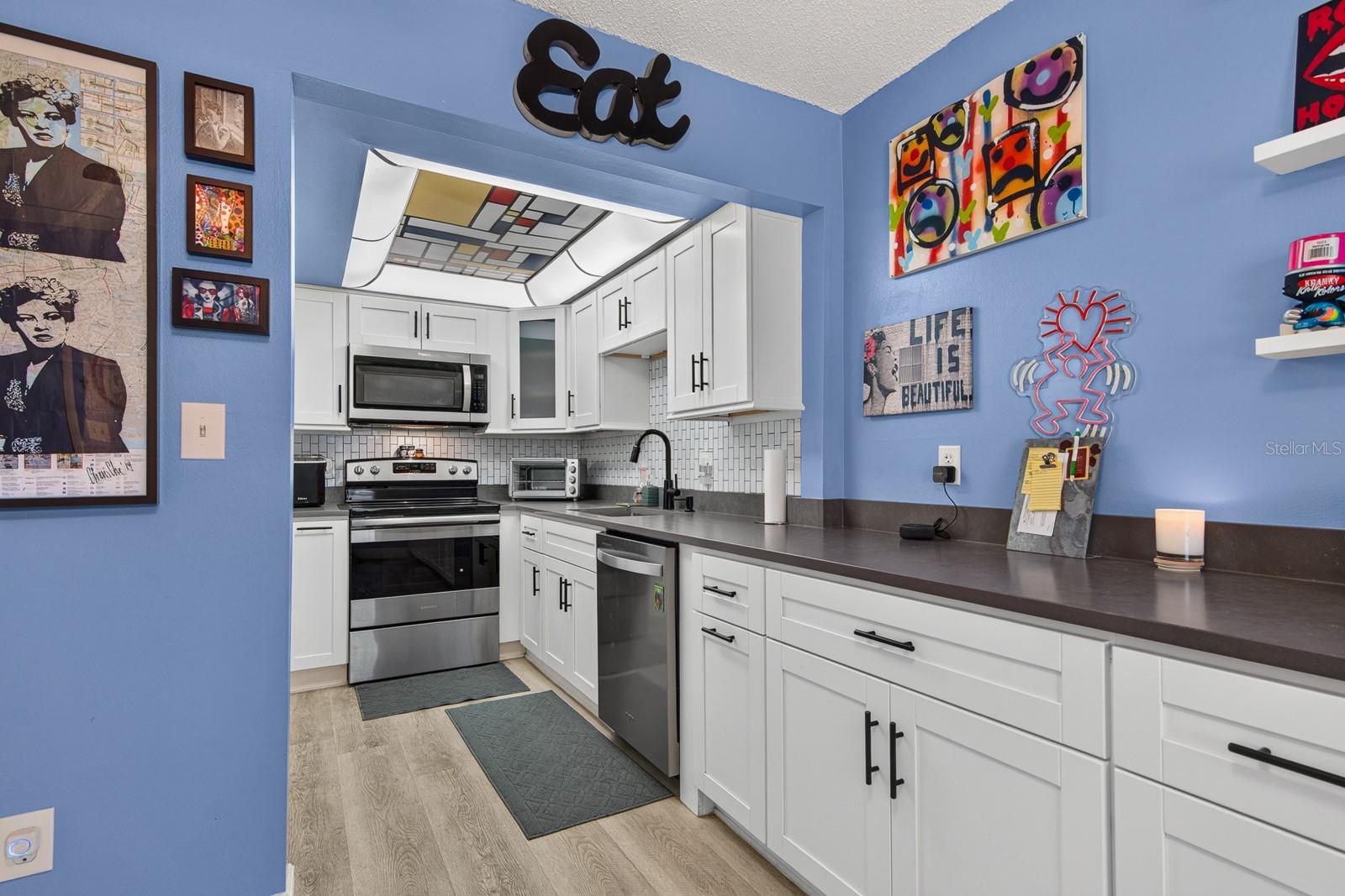 TOWNHOUSES AT BONNIE BAY CONDO - Residential