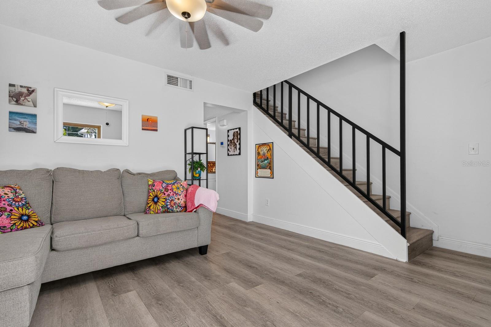 TOWNHOUSES AT BONNIE BAY CONDO - Residential