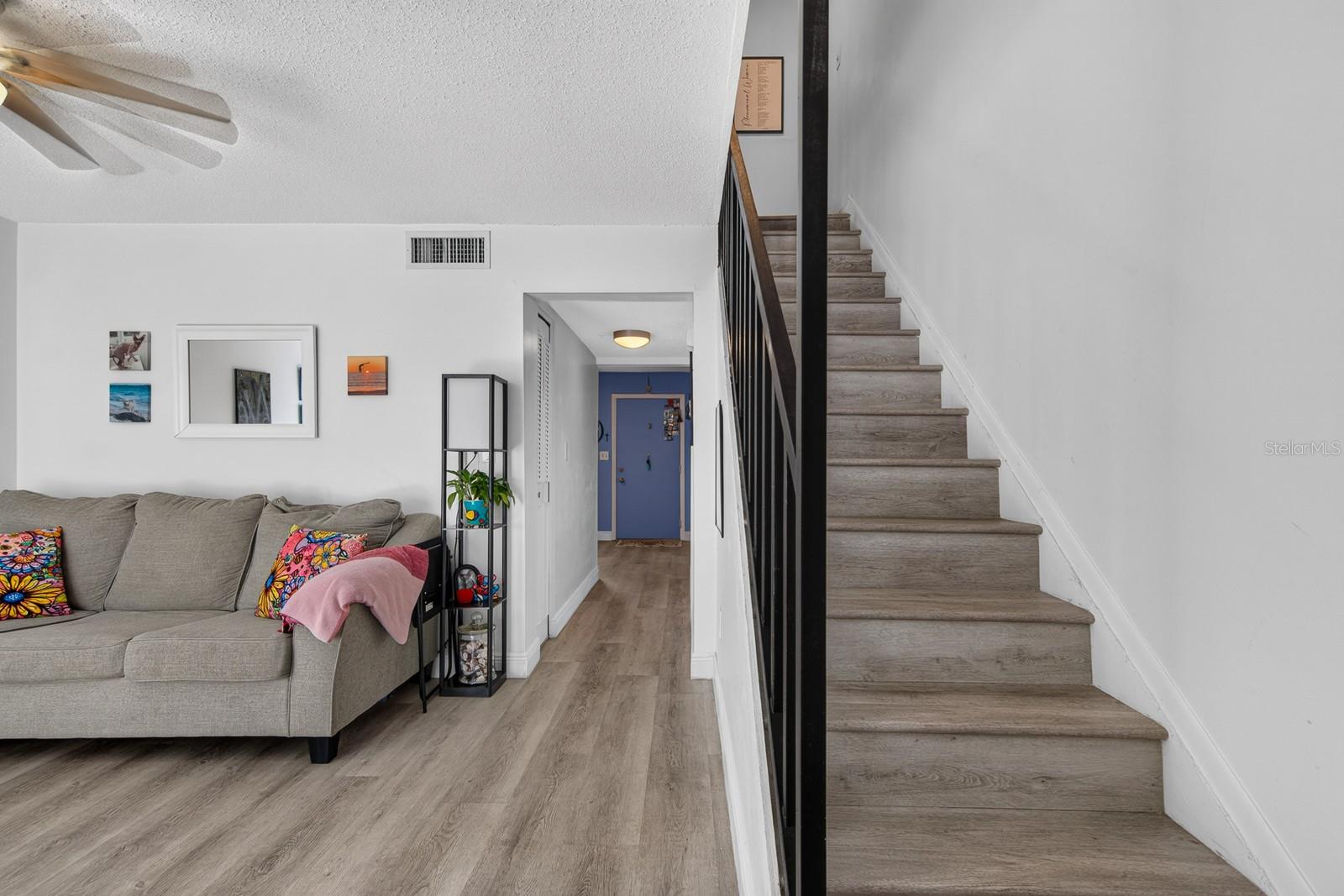 TOWNHOUSES AT BONNIE BAY CONDO - Residential