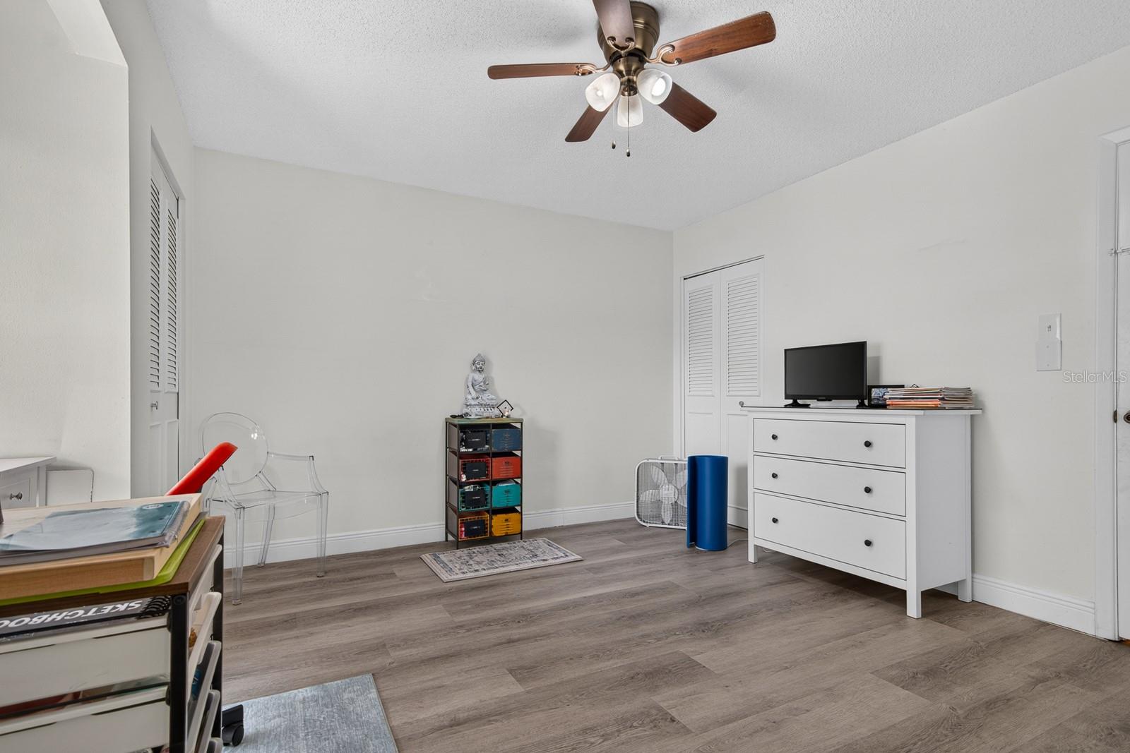 TOWNHOUSES AT BONNIE BAY CONDO - Residential