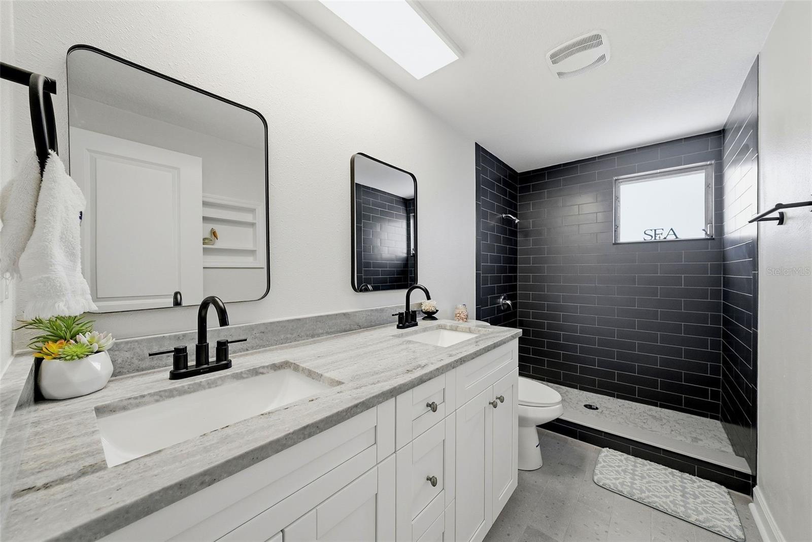 HUDSON BEACH ESTATES - Residential