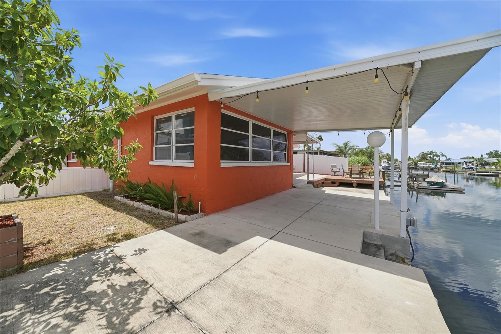 HUDSON BEACH ESTATES - Residential