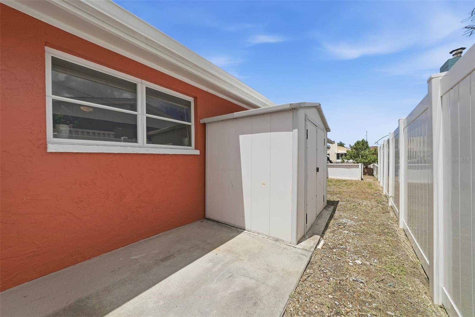 HUDSON BEACH ESTATES - Residential