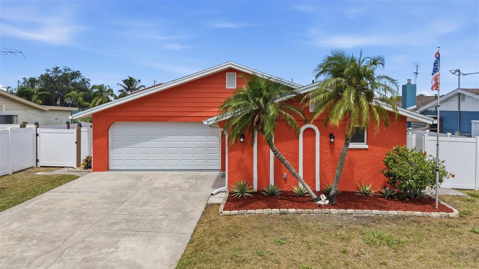 HUDSON BEACH ESTATES - Residential