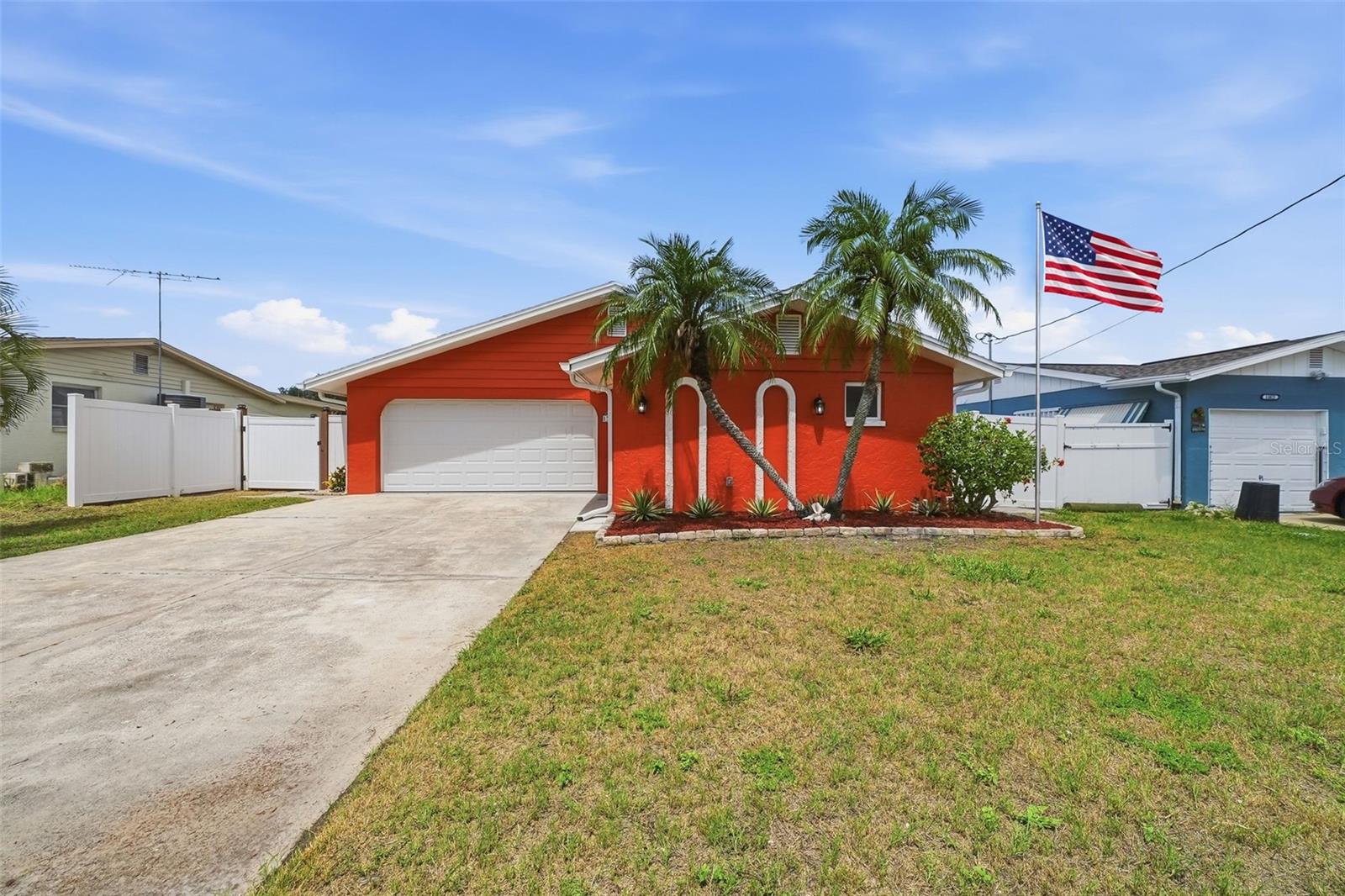 HUDSON BEACH ESTATES - Residential