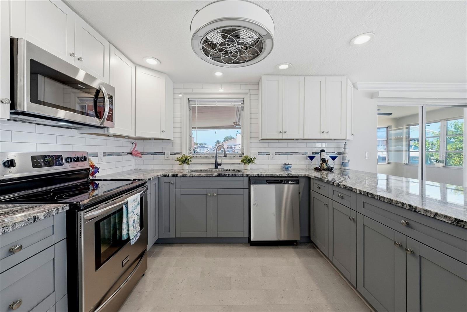 HUDSON BEACH ESTATES - Residential
