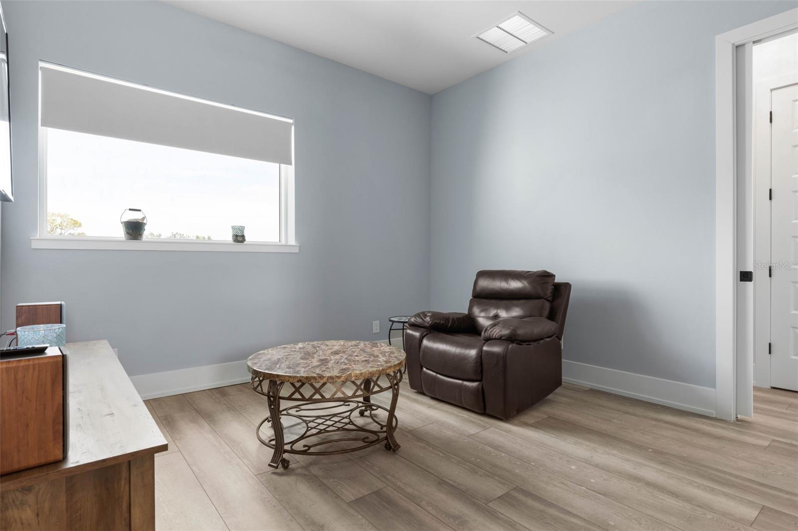 SEASIDE LNDGS - Residential