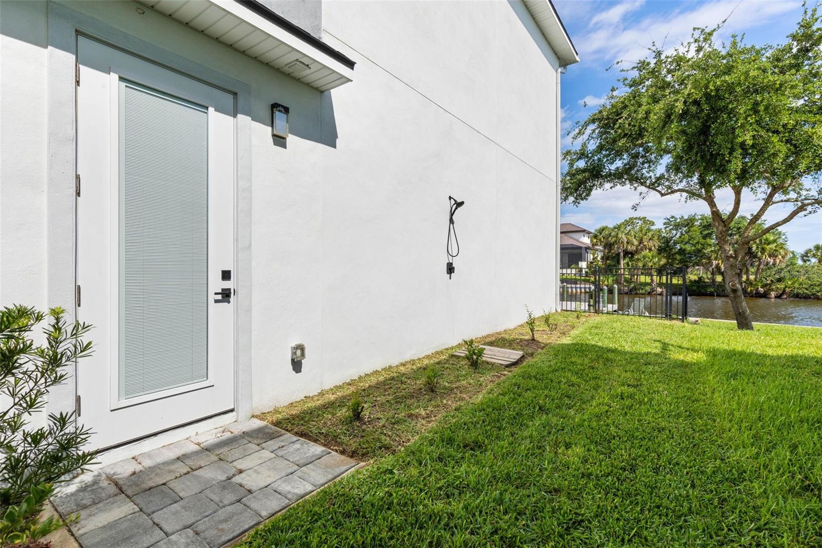SEASIDE LNDGS - Residential