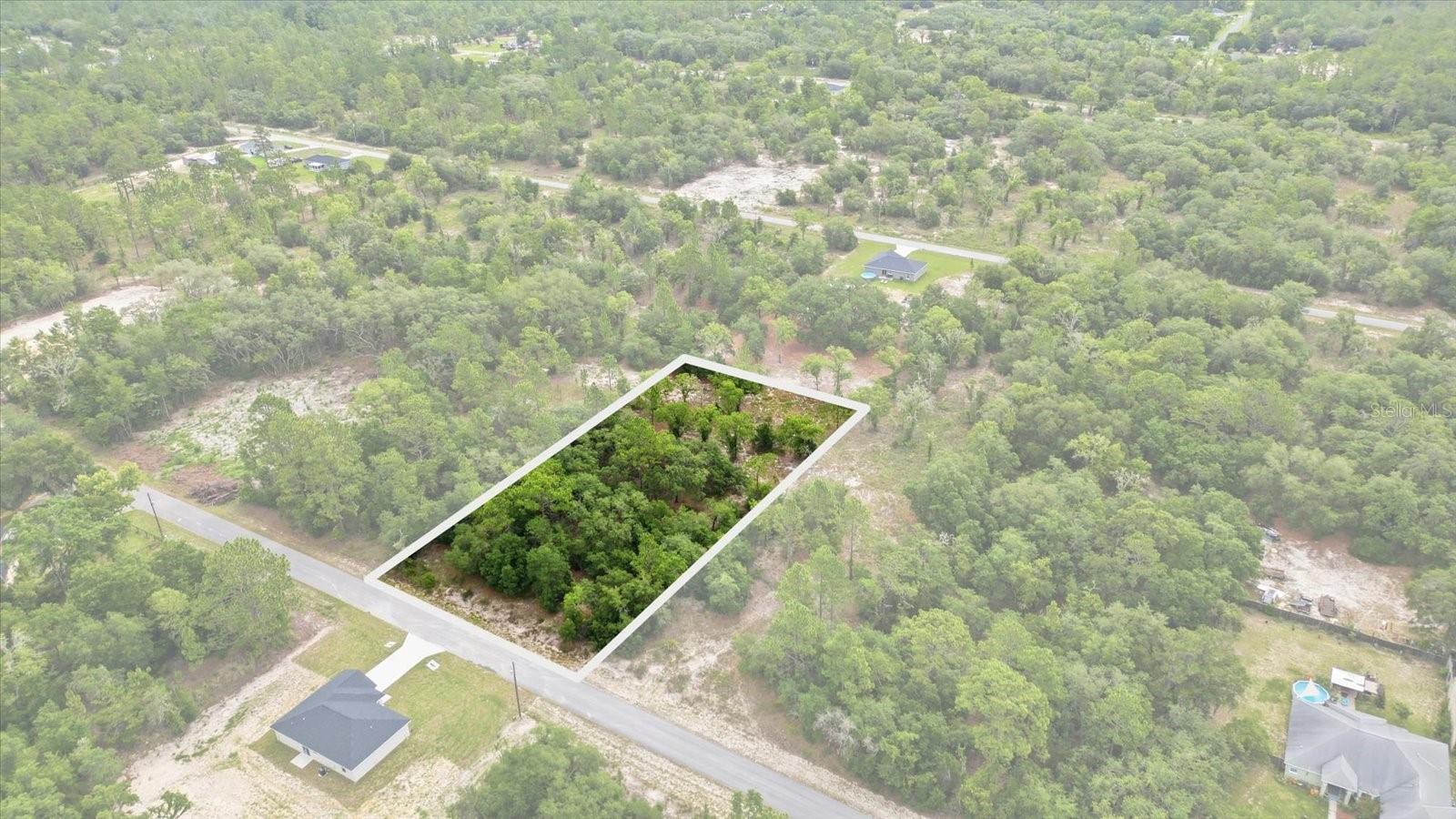 RAINBOW LAKES ESTATE - Land