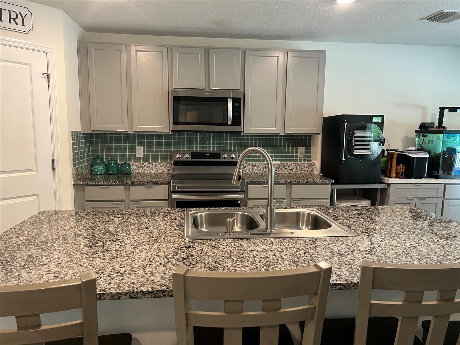 OAK RIDGE AT HIGH SPGS PH IV PB 37 PG 73 - Residential