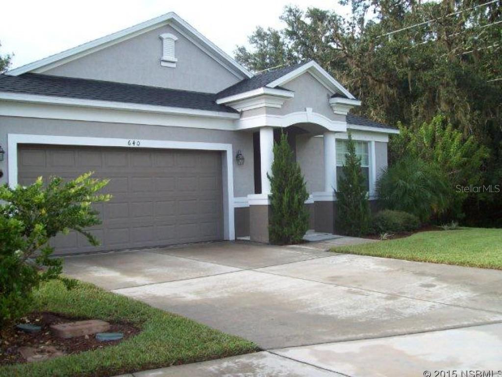3 bedroom, 2 bath situated on oversized lot on privacy cul de sac.  Large great room, dream kitchen with upgraded counter tops, cabinets and fixtures.  tile and carpet.  Large master suite, screen enclosed patio.  Home features huge utility room with extra storage.  Terrific amenities which include community pool, children's playground, BBQ and covered pavilion. ;Water: City