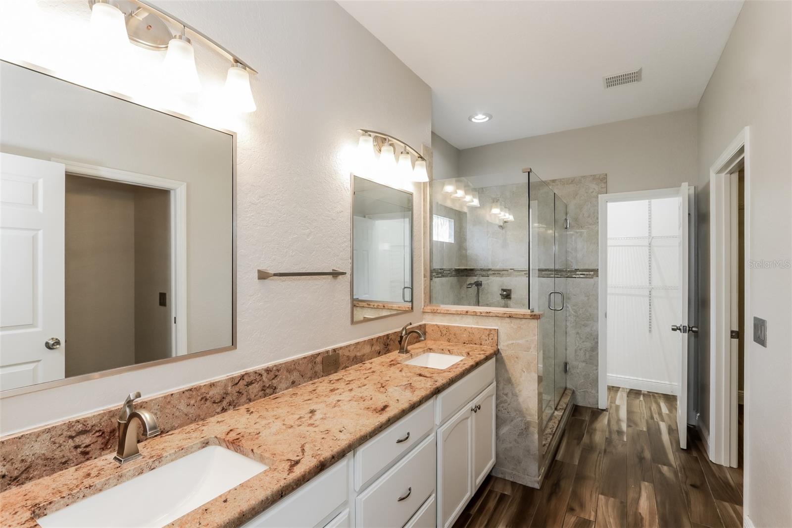 COPPER RIDGE POINTE - Residential