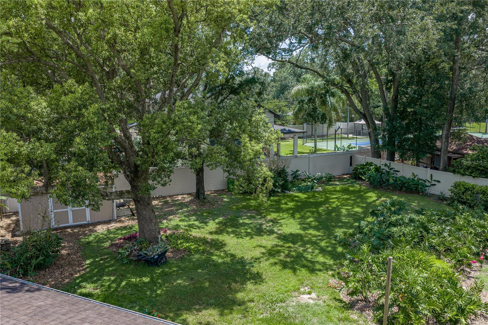 EASTERN SHORES - Residential