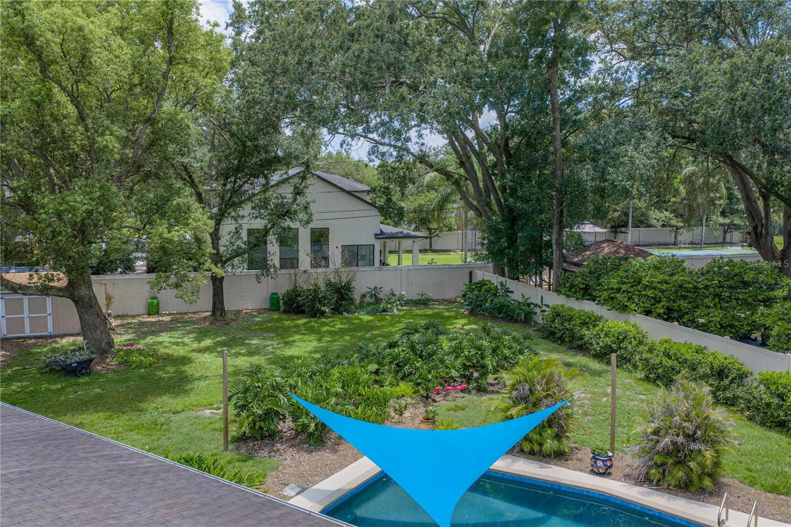 EASTERN SHORES - Residential