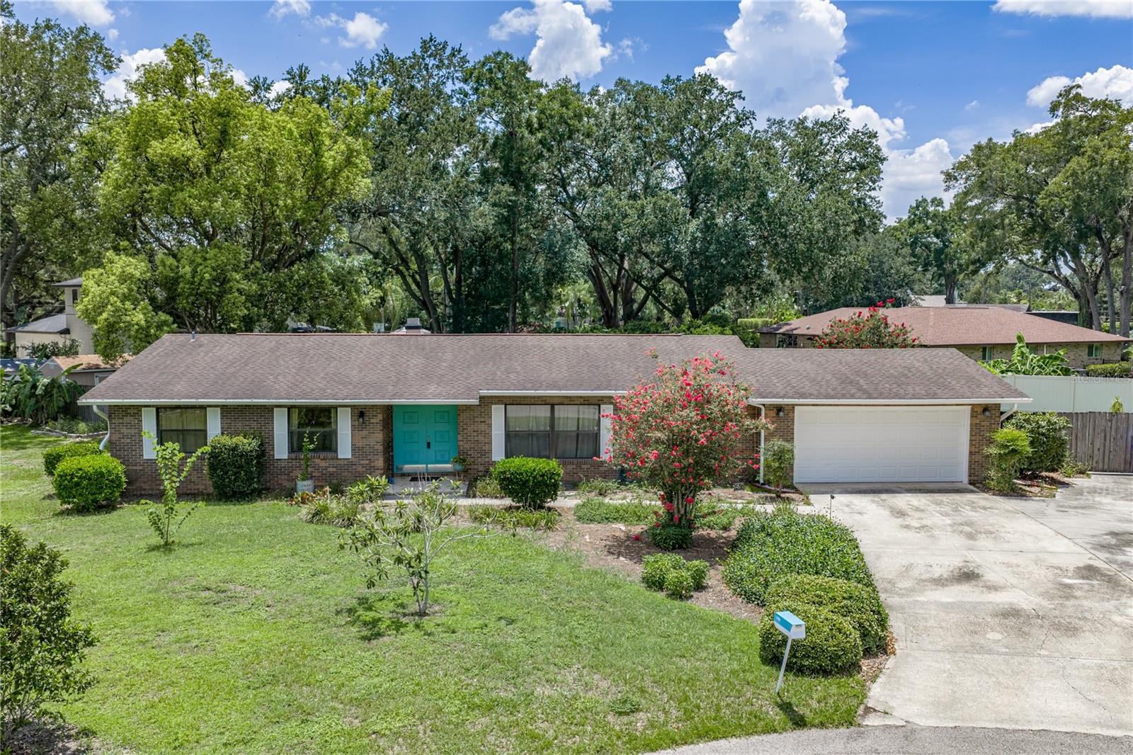 EASTERN SHORES - Residential