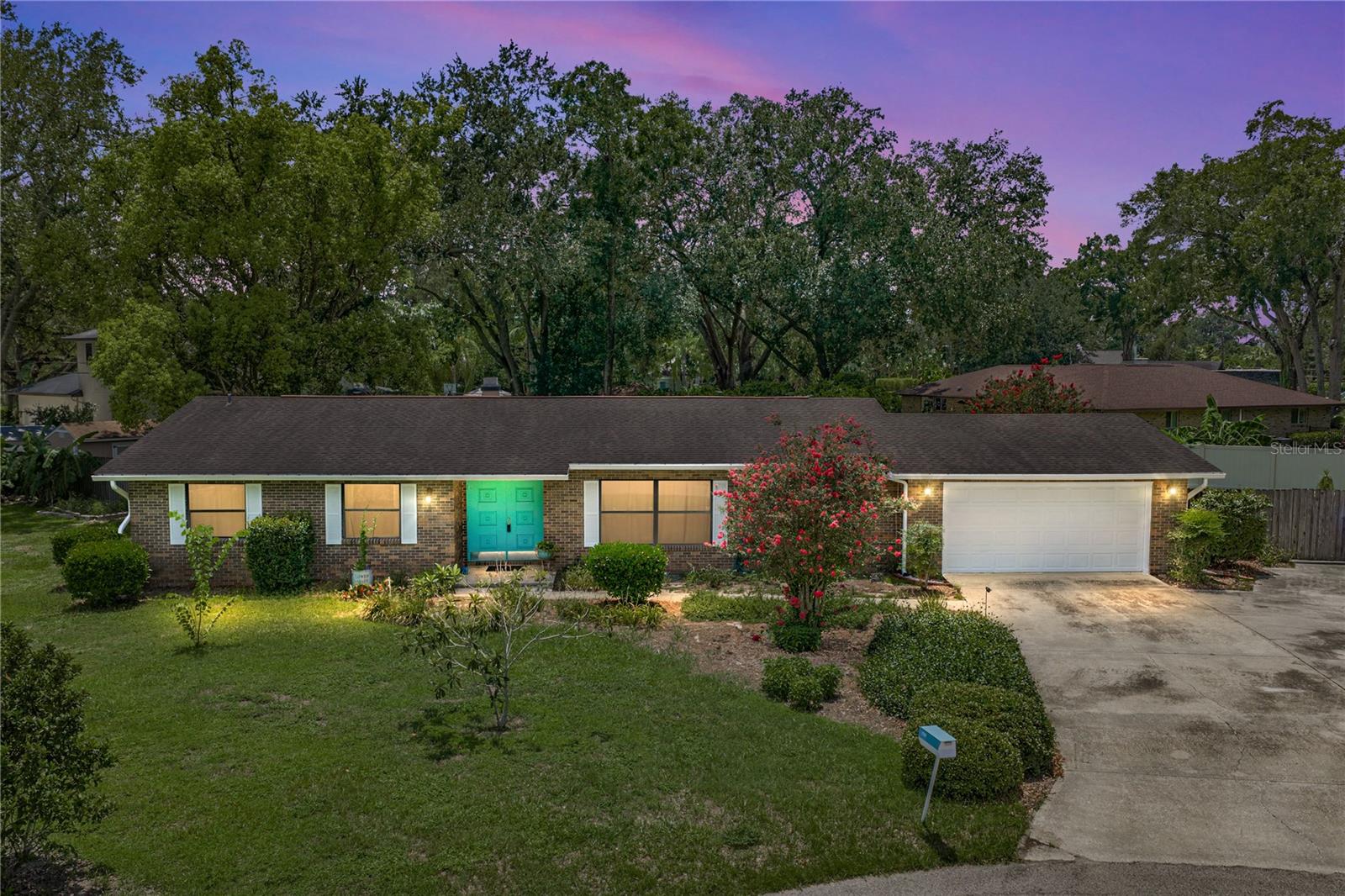 EASTERN SHORES - Residential