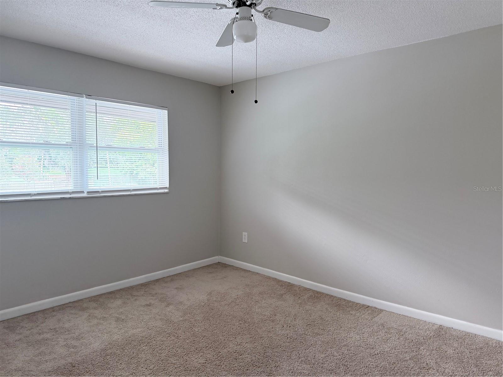 SANDY COVE LAKELAND & SANDY COVE LAKELAND ADD 01 - Residential Lease