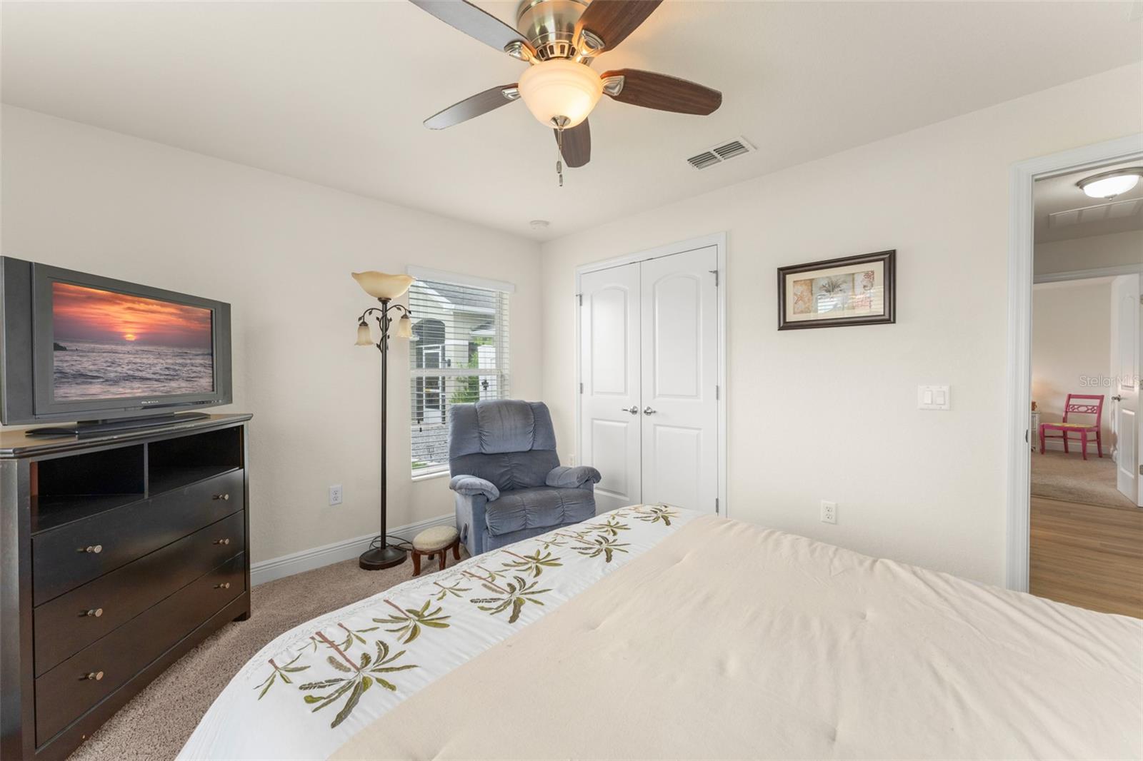 ISLAND LAKES - Residential