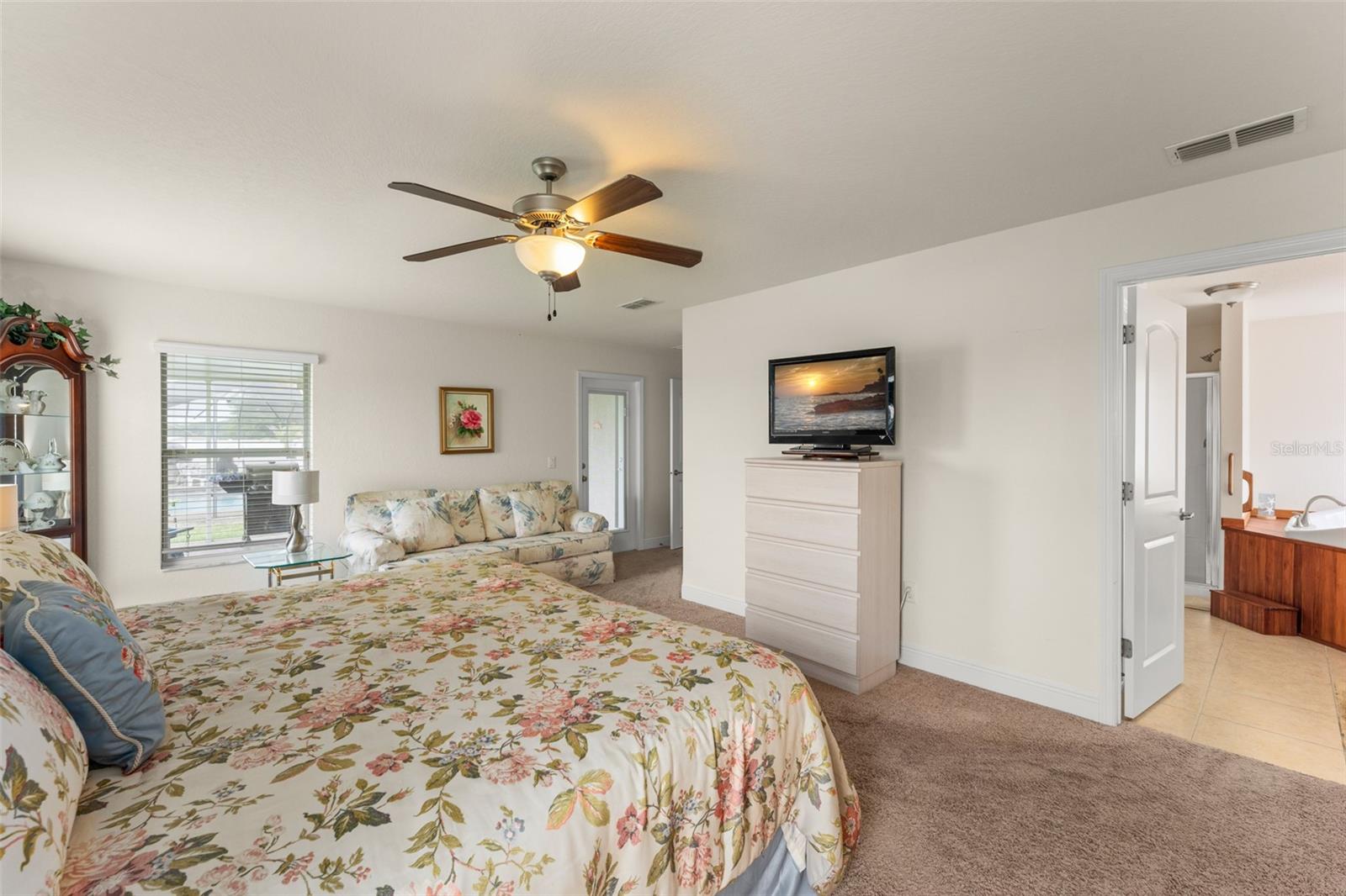 ISLAND LAKES - Residential