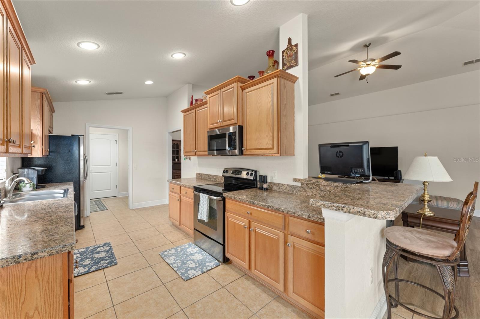ISLAND LAKES - Residential