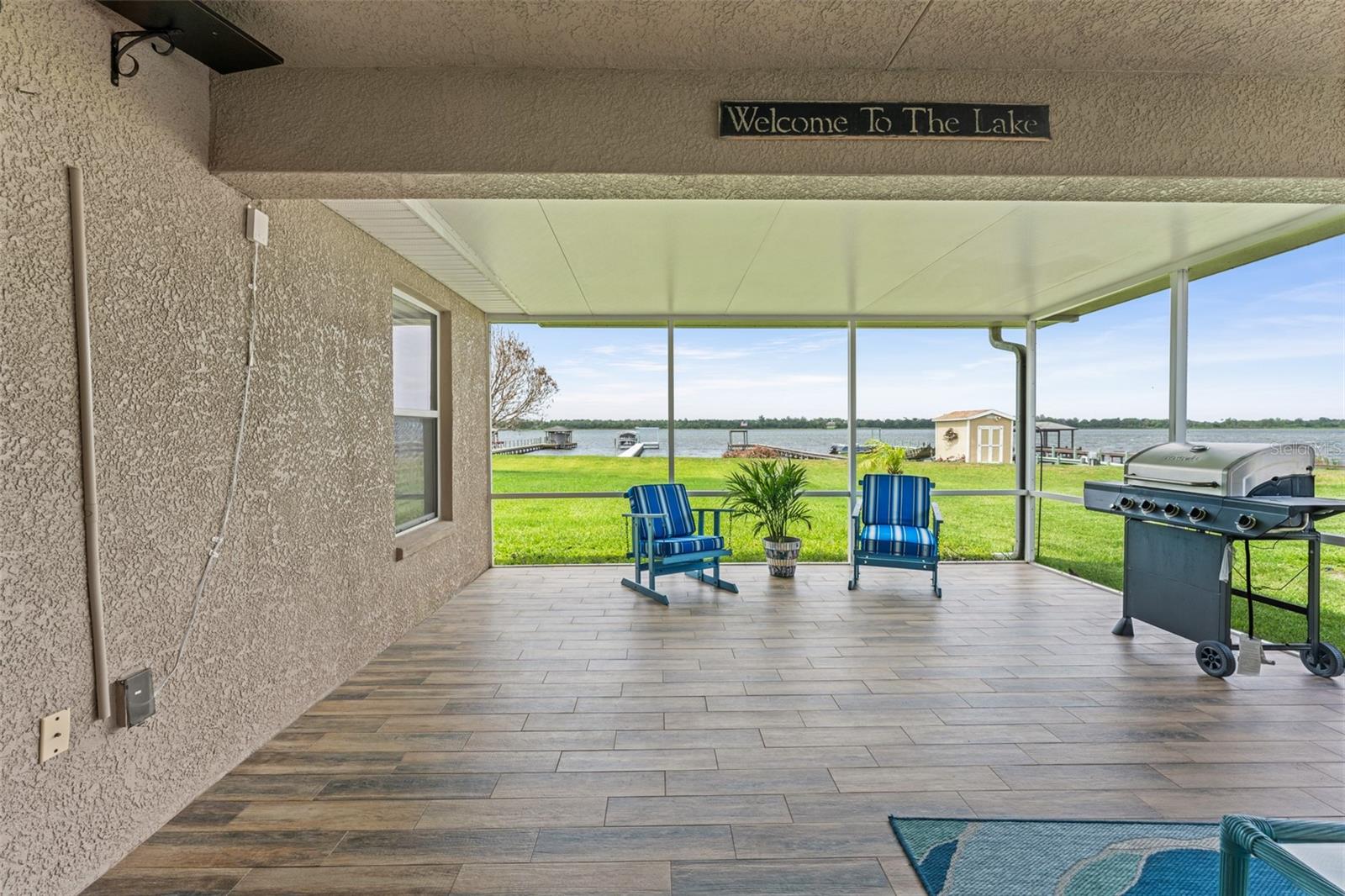 ISLAND LAKES - Residential
