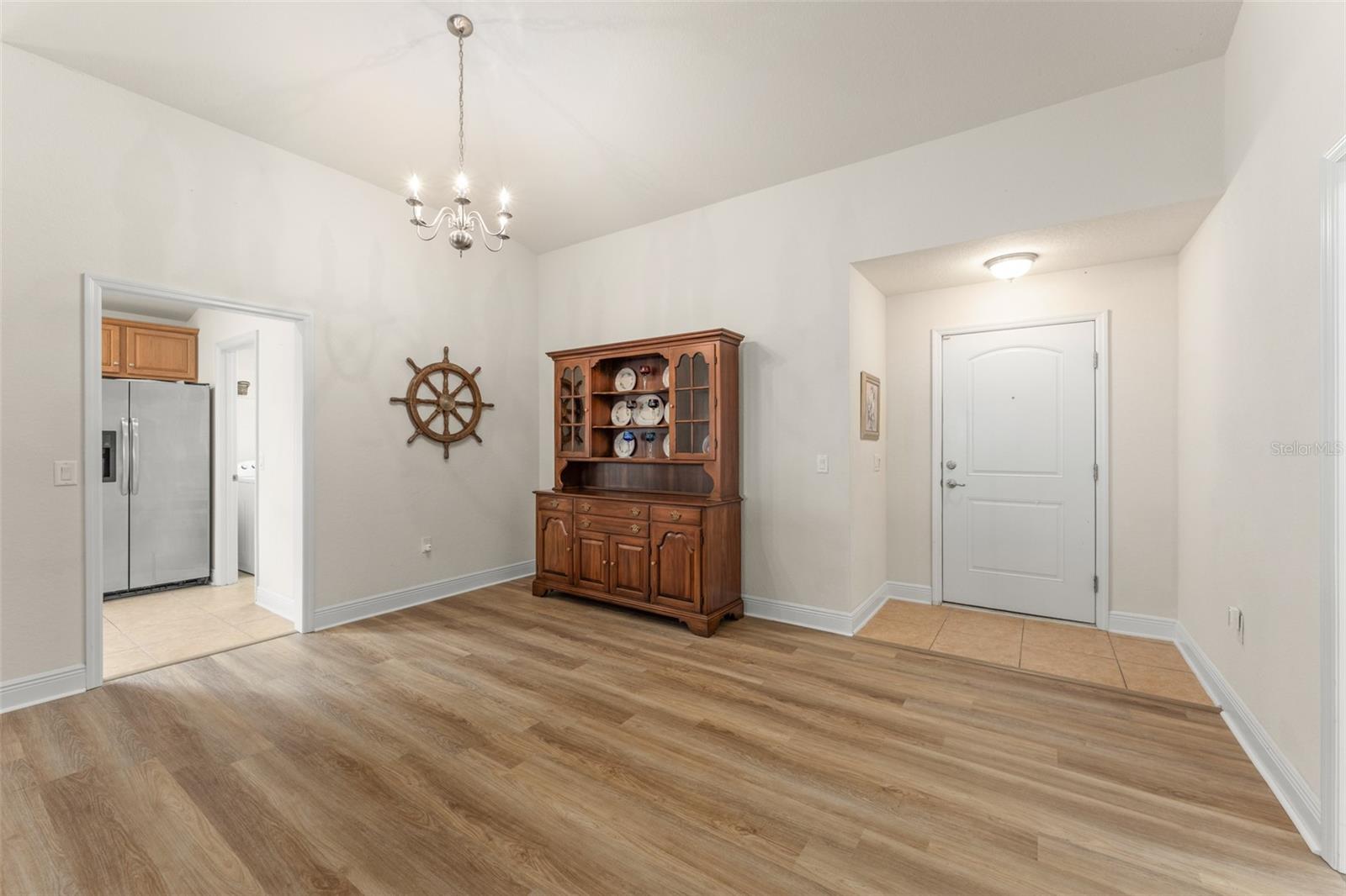 ISLAND LAKES - Residential