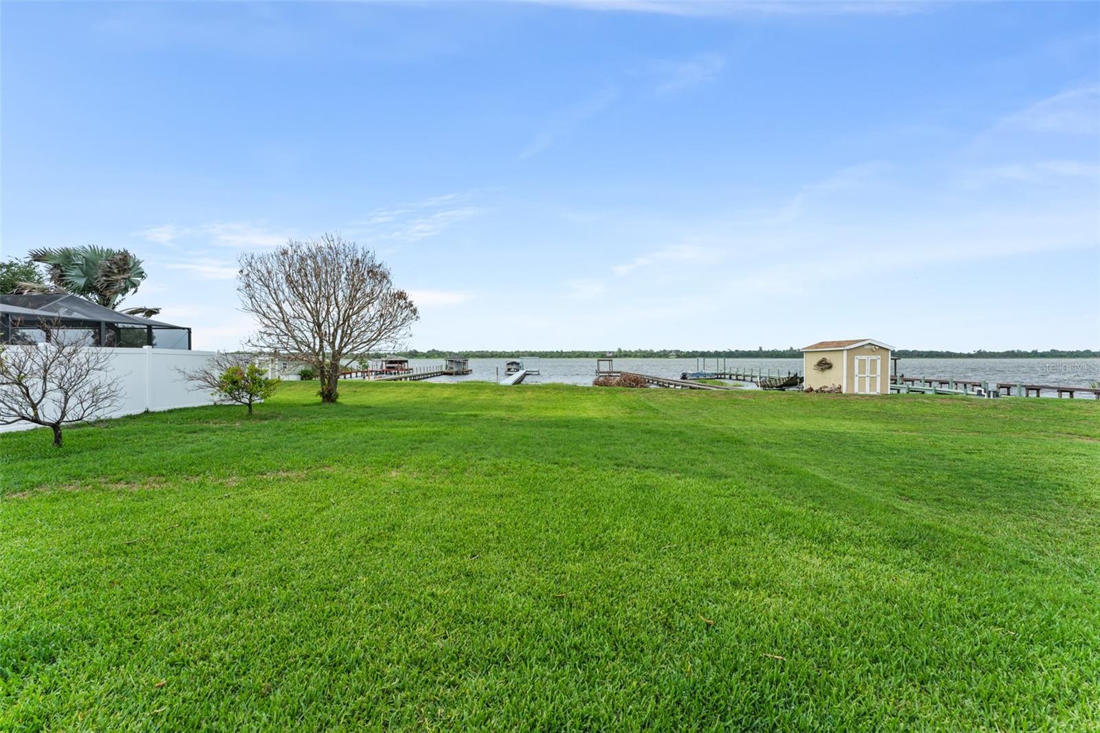 ISLAND LAKES - Residential