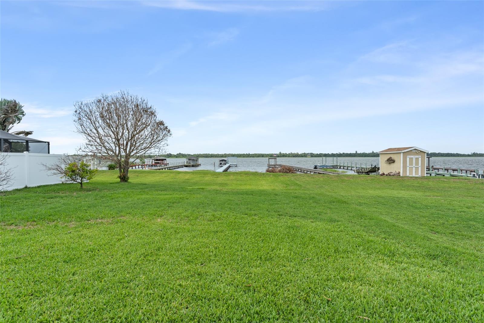 ISLAND LAKES - Residential