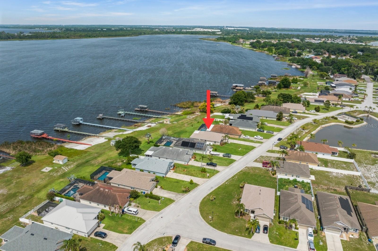 ISLAND LAKES - Residential