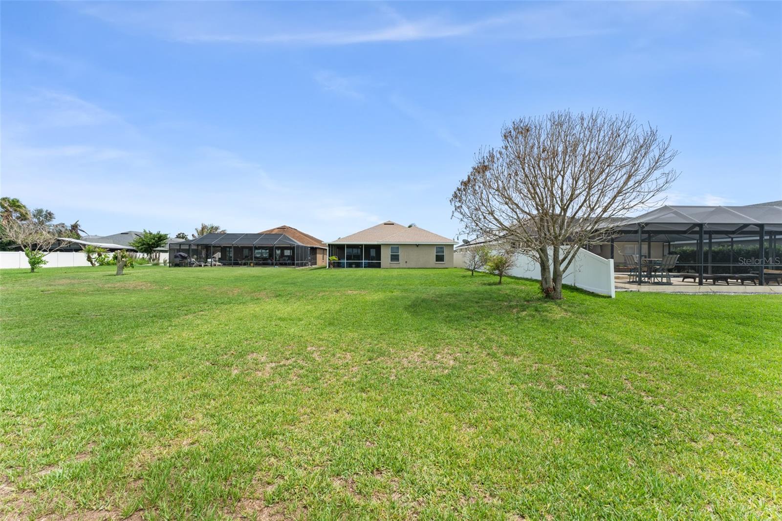 ISLAND LAKES - Residential
