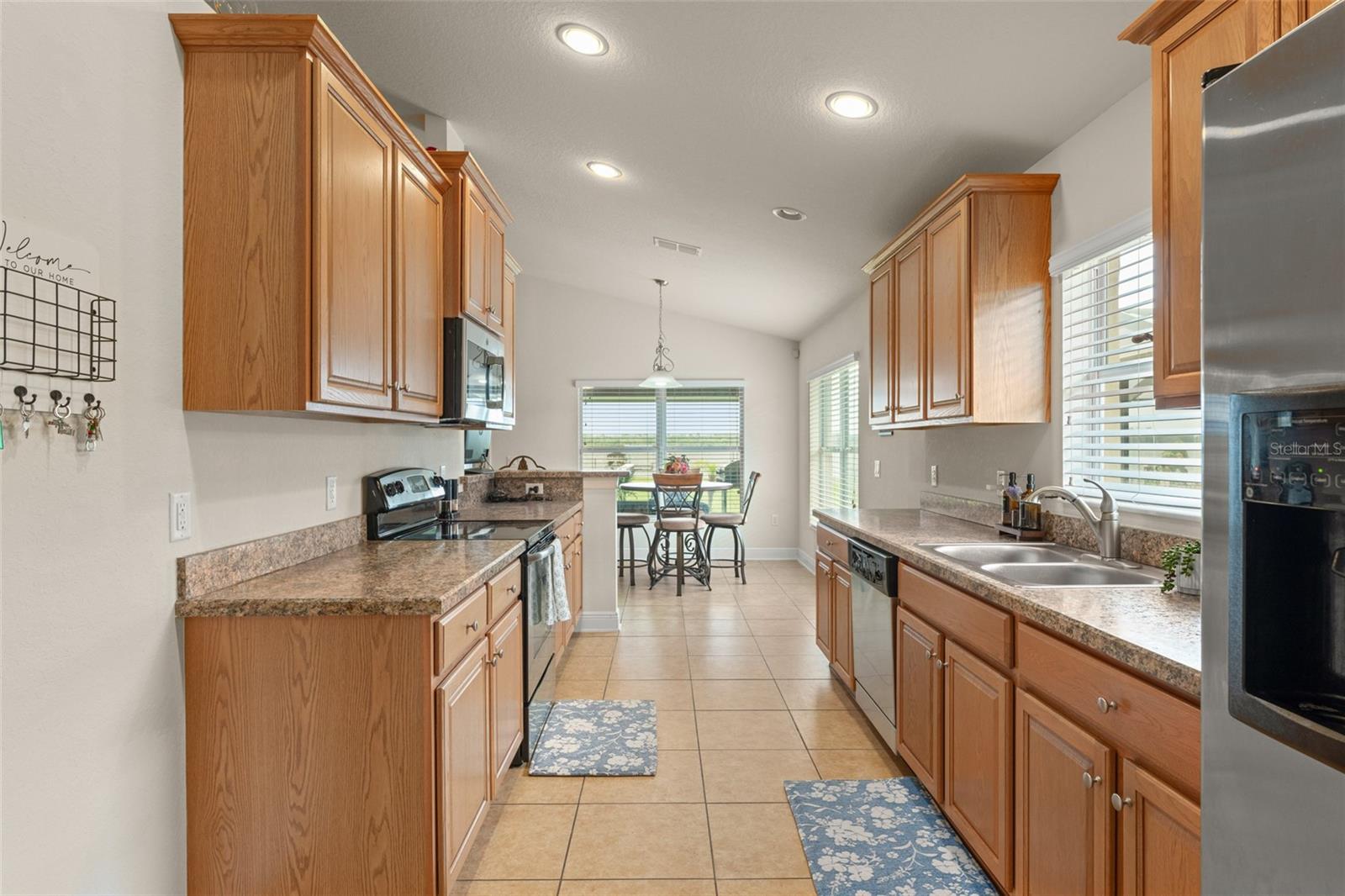 ISLAND LAKES - Residential