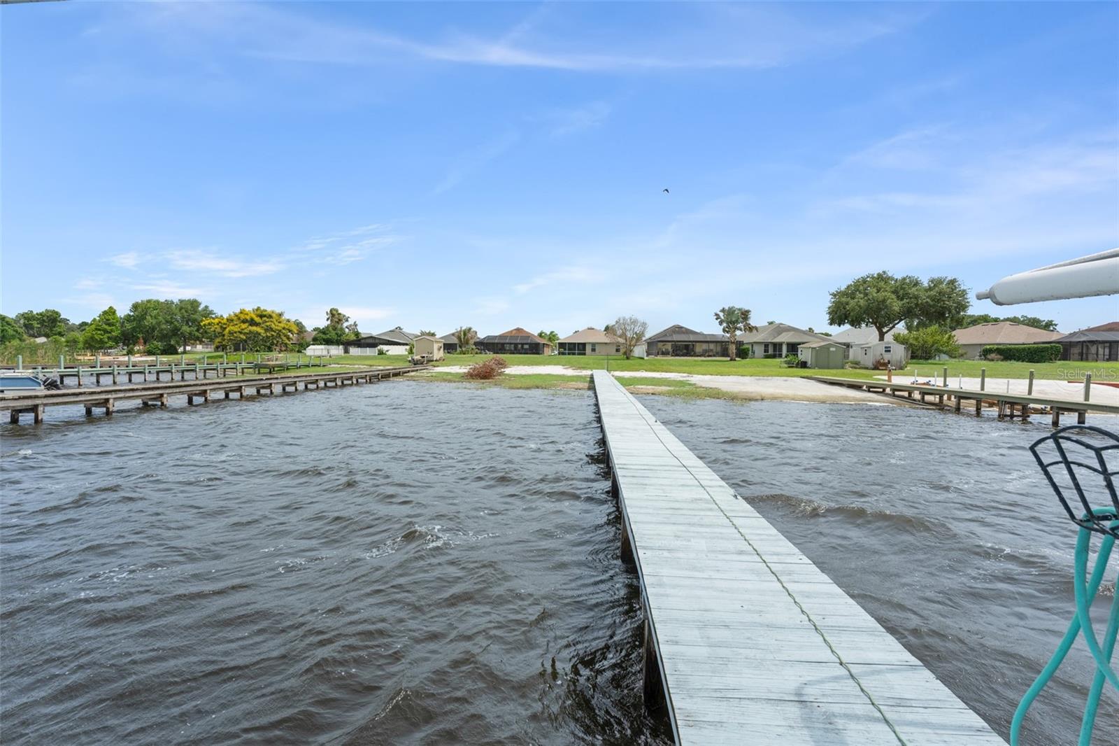 ISLAND LAKES - Residential