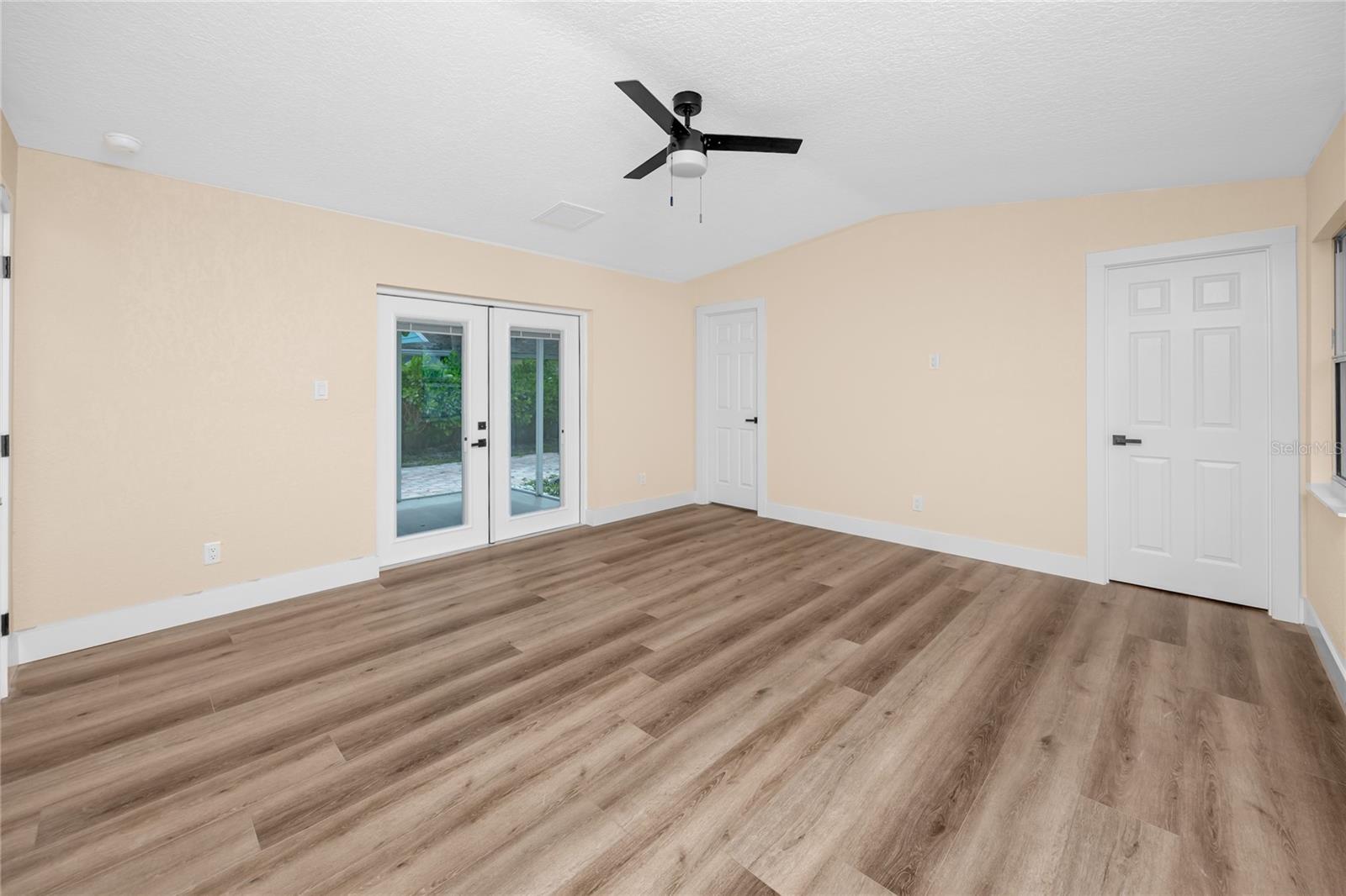 ST PETERSBURG BEACH NORTH UNIT 2 - Residential
