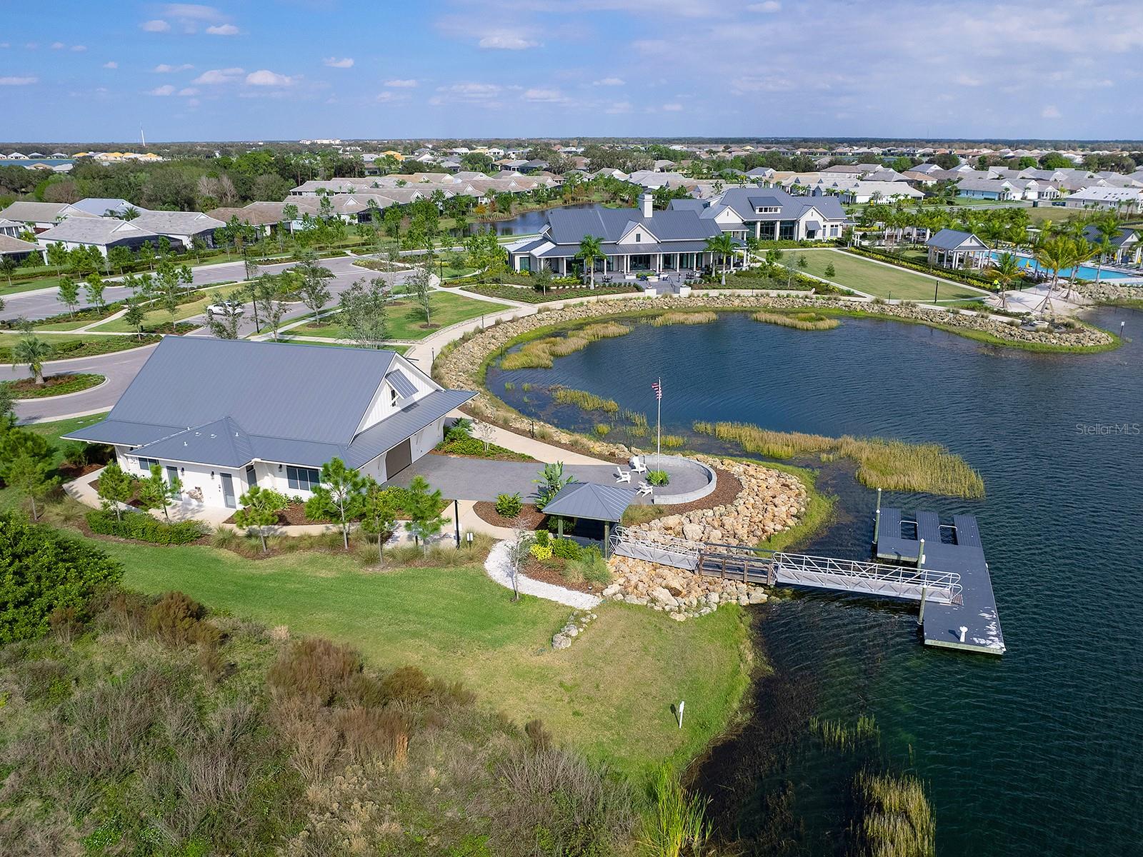 LAKEHOUSE COVE/WATERSIDE PH 4 - Residential