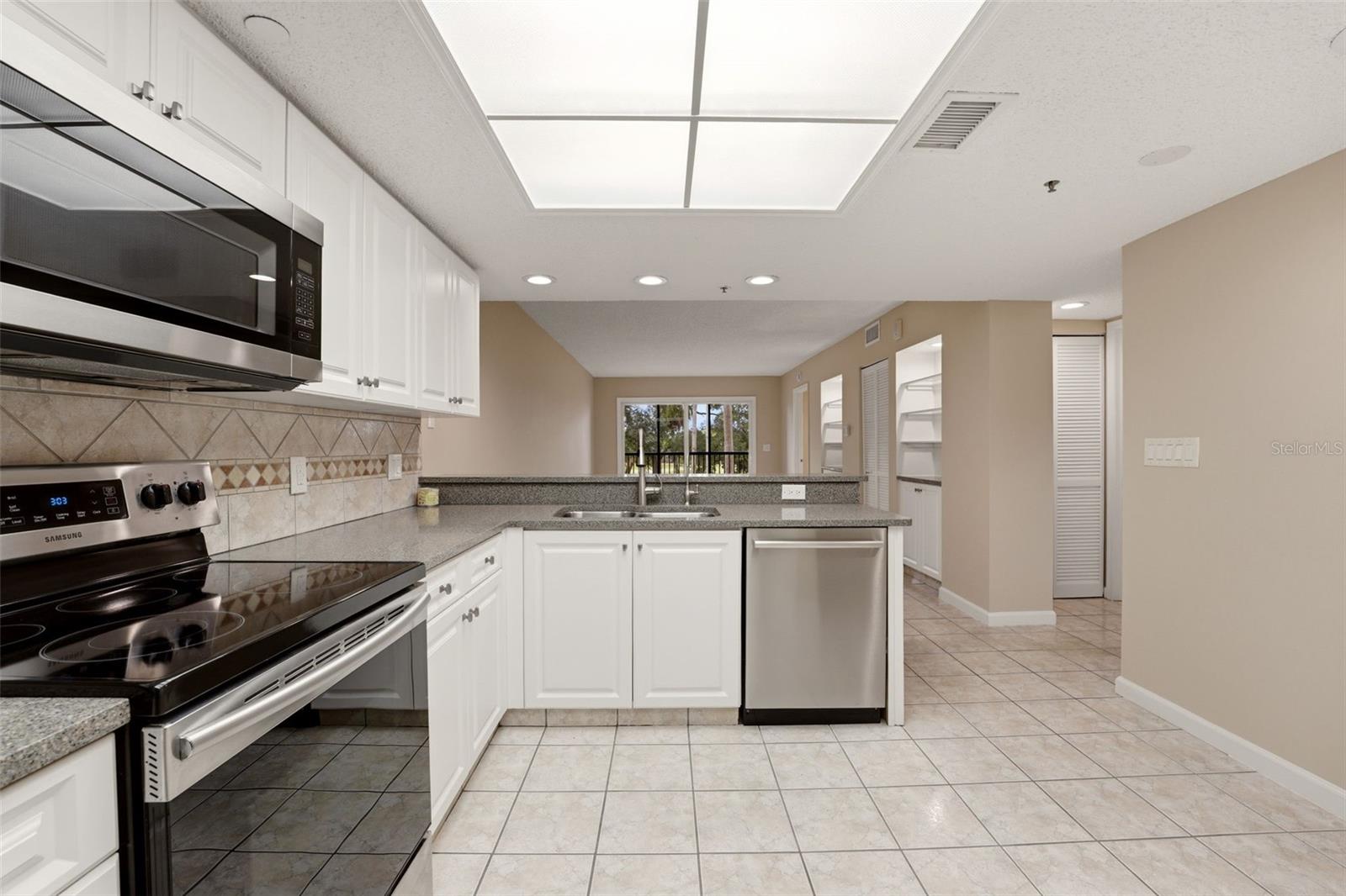 THE TERRA CEIA CLUB A CONDOMINI CB28/185 - Residential