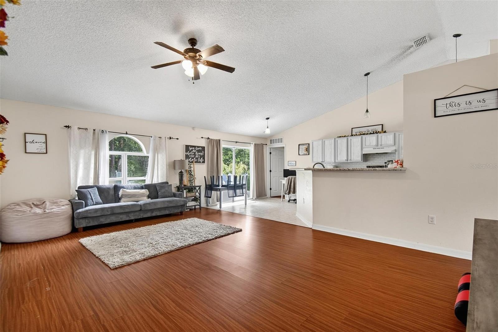 PINE GROVE SEC-25 PALM COAST - Residential