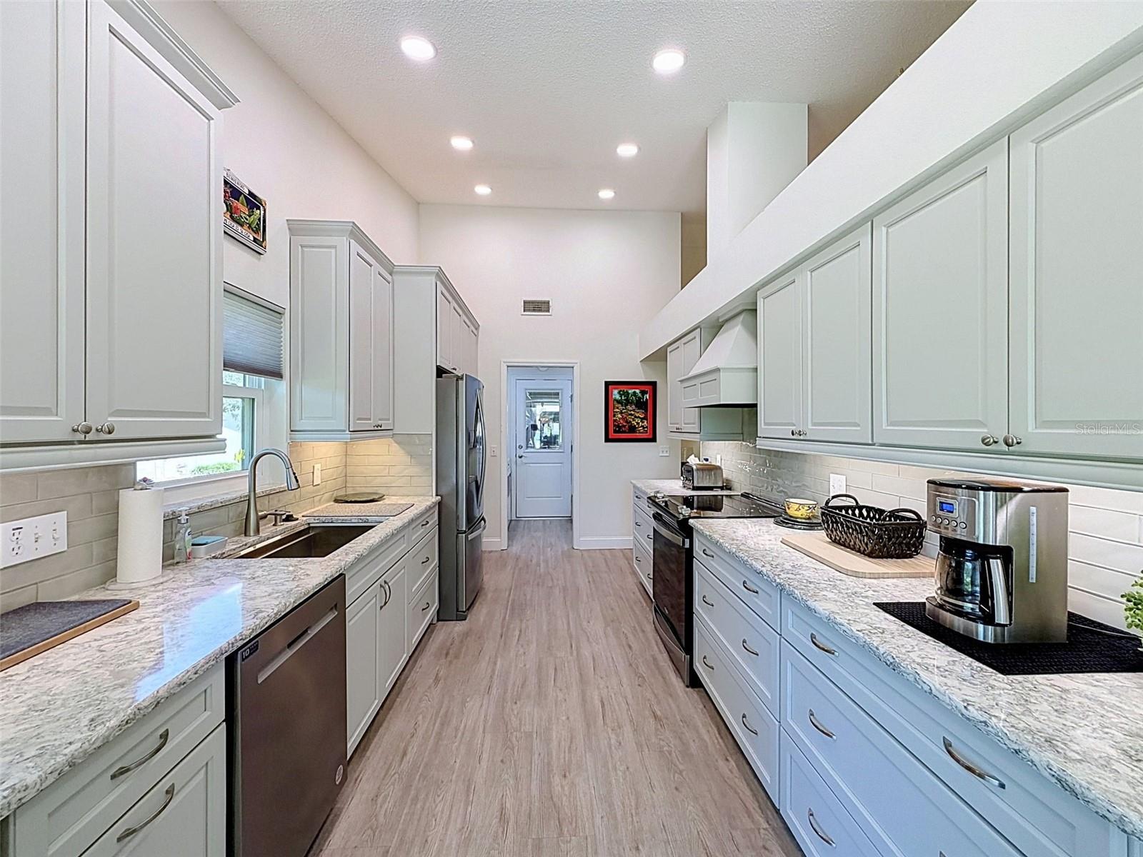 TIMBER PINES - Residential Lease