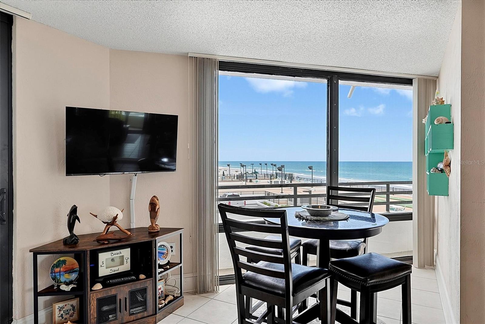 OCEANS ATRIUM 01 - Residential
