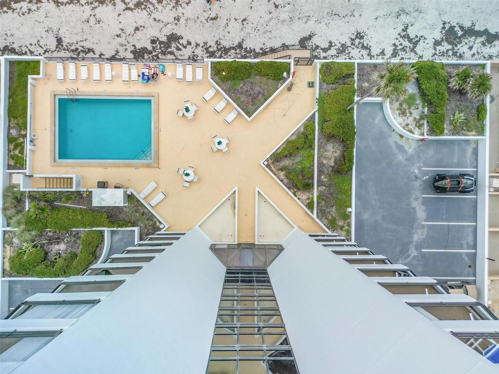 OCEANS ATRIUM 01 - Residential