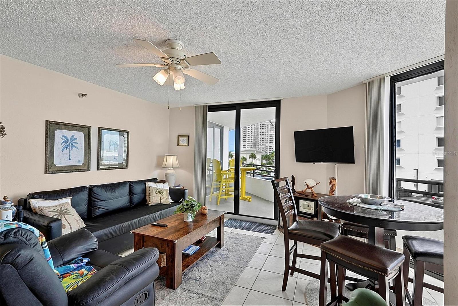 OCEANS ATRIUM 01 - Residential
