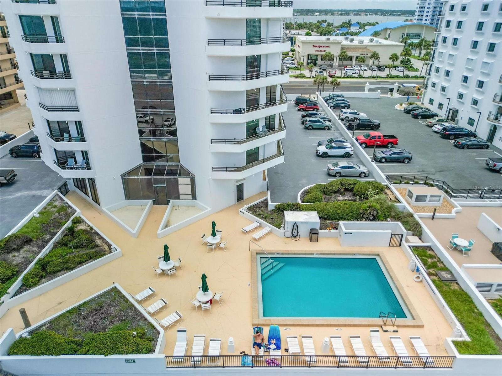 OCEANS ATRIUM 01 - Residential