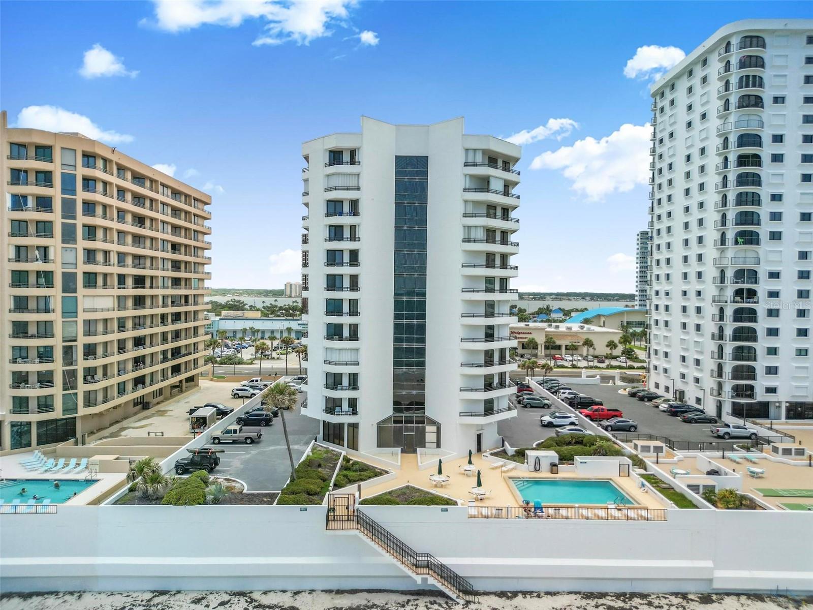 OCEANS ATRIUM 01 - Residential