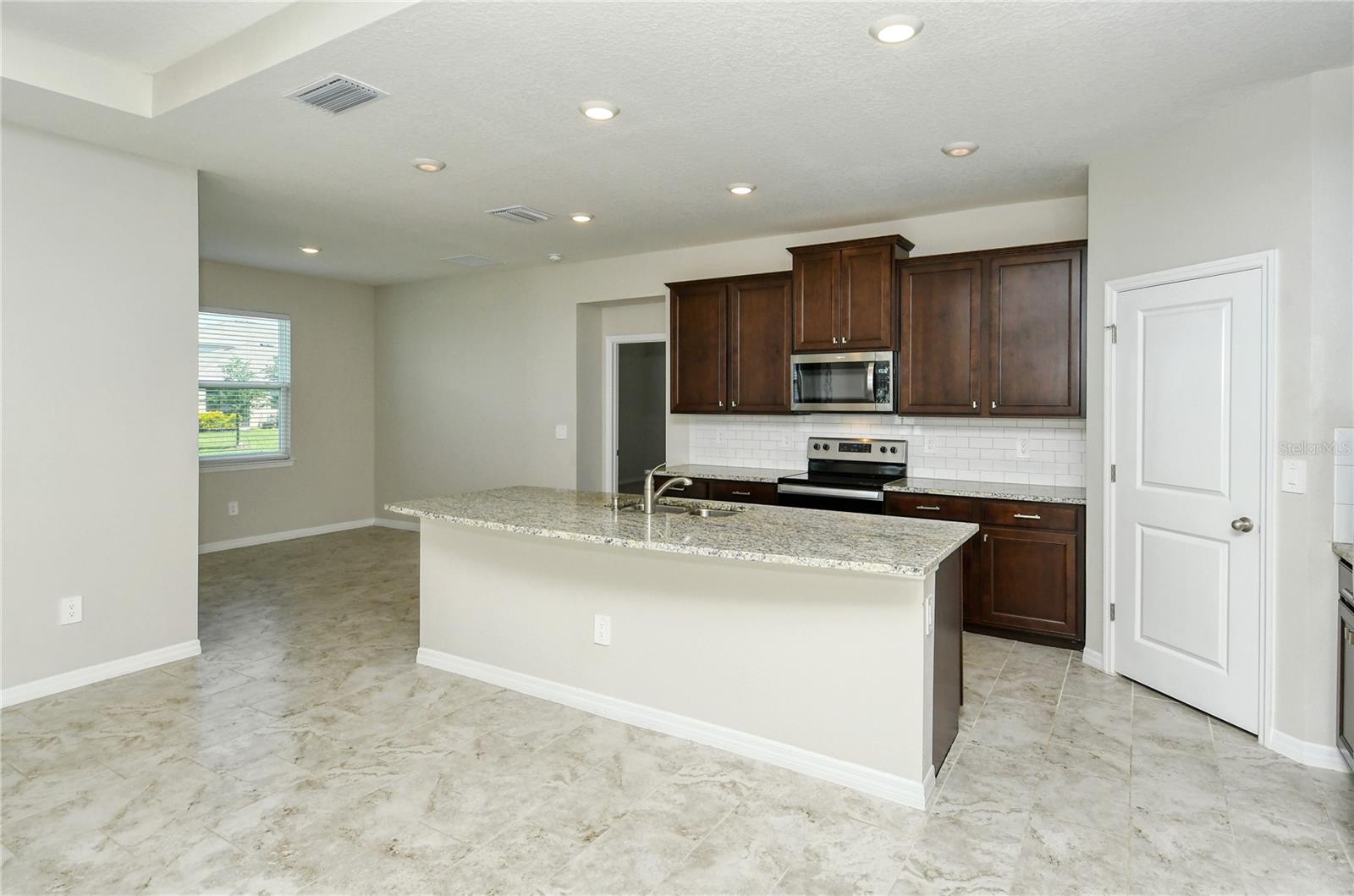 SOLERA AT LAKEWOOD RANCH - Residential Lease
